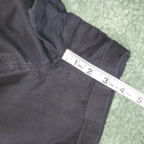 ● Junior's Black Shorts - Picture 5 of 6